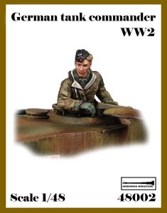 画像1: アルデンヌミニチュア[AR48002]1/48 WWII ドイツ キューポラから乗り出す冬季装備の戦車指揮官 (1)