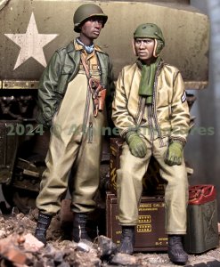 画像1: Alpine Miniatures[AM35320]1/35 WWII アメリカ陸軍 第761戦車大隊戦車兵セット(2体入) (1)