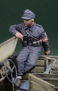 画像1: D-Day miniature studio[DD35234]1/35 WWII ドイツ ヒトラーユーゲントの少年 ドイツ1945 (1)