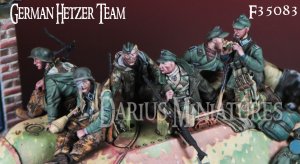 画像1: Darius Miniatures[DMF35083]1/35 WWII ドイツ ヘッツァー駆逐戦車跨乗歩兵チームセット(6体入) (1)