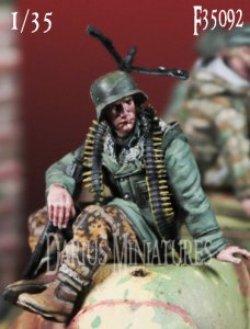 画像1: Darius Miniatures[DMF35092]1/35 WWII ドイツ 武装親衛隊装甲擲弾兵＃1 MG34機銃手 (1)