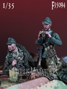 画像1: Darius Miniatures[DMF35094]1/35 WWII ドイツ ヘッツァー駆逐戦車指揮官セット(2体入) (1)