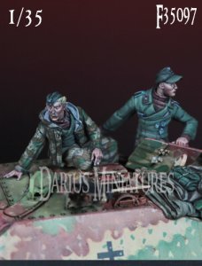 画像1: Darius Miniatures[DMF35097]1/35 WWII ドイツ ヘッツァー駆逐戦車乗員セット(2体入) (1)