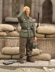 画像1: RoyalModel[RM162]1/35 独 髪をかき上げる装甲榴弾兵 イタリア 19440 (1)