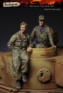 画像1: スターリングラード[ST3592]1/35武装SS戦車搭乗員クルクス1943(2)打合せする戦車兵長と射撃手(2体セット) (1)