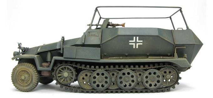 AFV Club[FV35117]1/35 Sd.Kfz.251/17 Ausf.C 対空戦闘車 指揮車型 