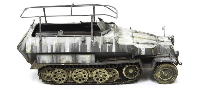 AFVクラブ 1/35 Sd.Kfz.251/3Ausf.C無線指揮車 プラモデル (shin-