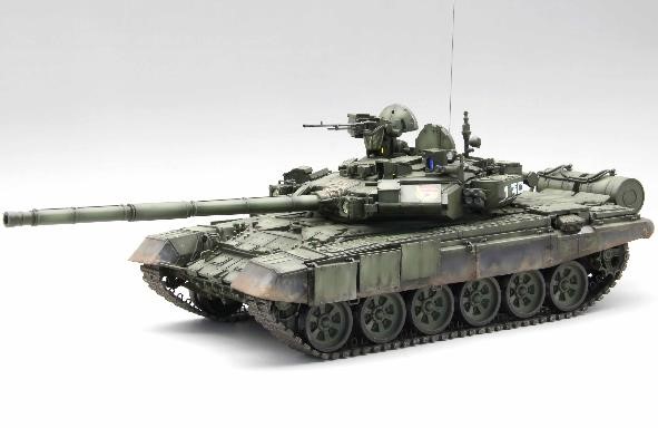 アミュージングホビー 1/35 T-90A フルインテリア-