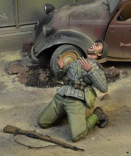 D-Day miniature studio［DD35177]1/35 WWII 露/ソ 撃たれたソ連歩兵 ベルリン1945