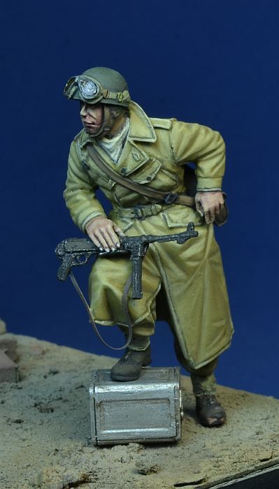 D-Day miniature studio［DD35200]1/35 WWII カナダ陸軍 一息入れるカナダオートバイ伝令兵