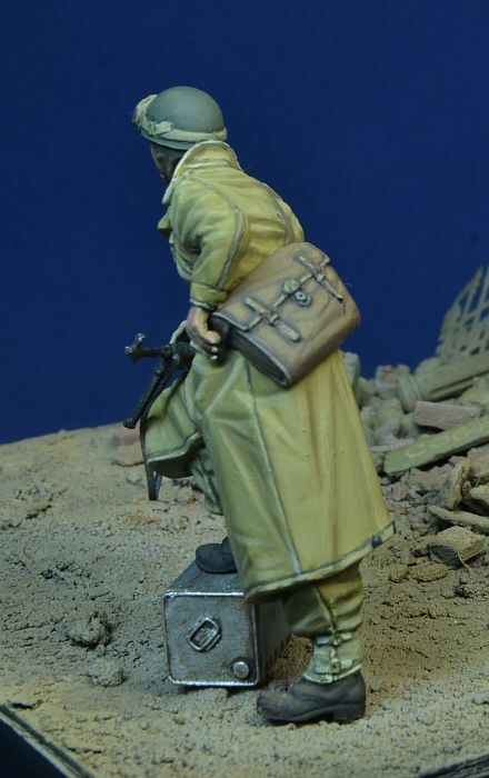 D-Day miniature studio［DD35200]1/35 WWII カナダ陸軍 一息入れるカナダオートバイ伝令兵