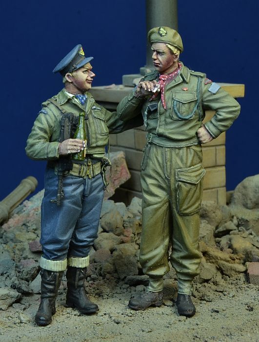 D-Day miniature studio［DD35204]1/35 WWII カナダ軍 小休止するカナダ空軍パイロットと下士官セット(2体セット)