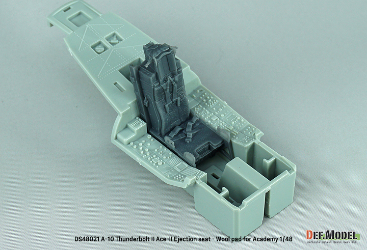 DEF.MODEL[DS48021]1/48 現用 アメリカ空軍 A-10サンダーボルトII ACES-II射出座席 ウール張りタイプ(アカデミー用)