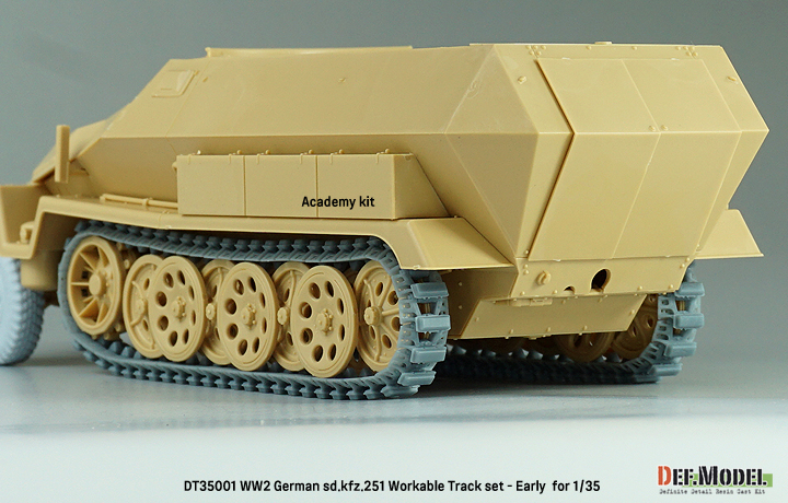 DEF.MODEL[DT35001]1/35 WWIIドイツSd.kfz.251ハノマーク用初期型可動