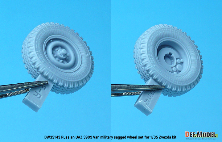 DEF.MODEL[DW35143]1/35 現用 ソ/露 ロシア連邦軍UAZ3909軍用バン用自重変形軍用タイヤセット(ズべズダ用)