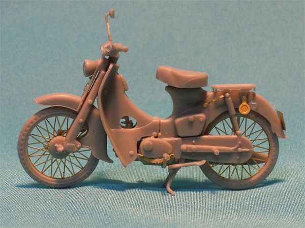 ダイオパーク 1/35 民生バイク 1958年型 スーパーカブ プラモデル ...