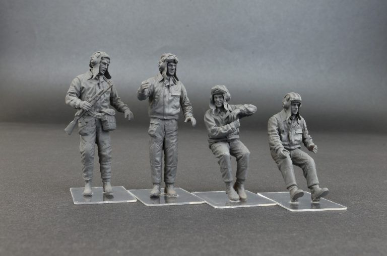 ミニアート[MA37037]1/35 ソビエト戦車兵1960-70ｓ　4体入