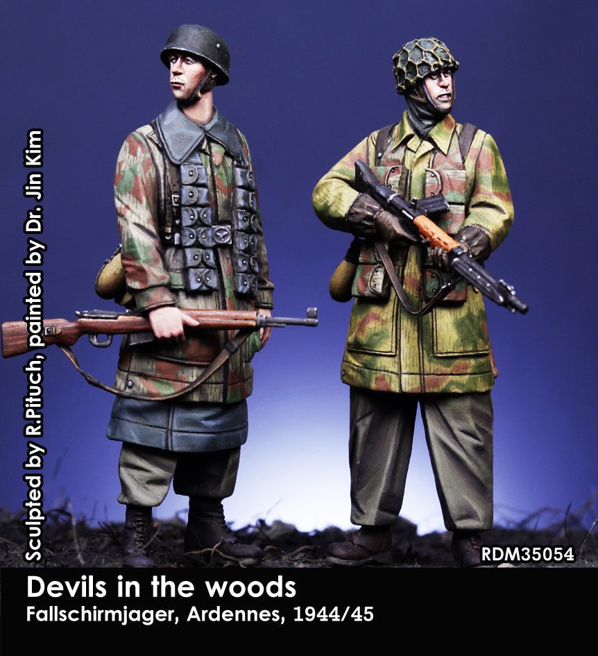 Rado Miniatures[RDM35054]1/35 WWII ドイツ 降下猟兵セット アルデンヌ1944/45(2体入)