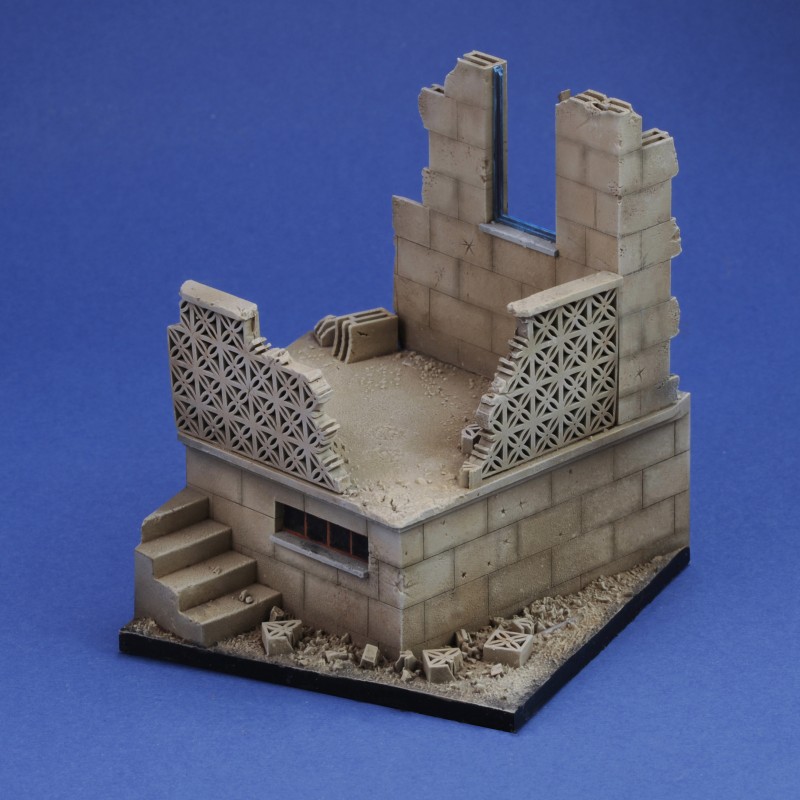 RoyalModel[RM988]1/35 汎用ジオラマアクセサリー 中東の廃墟 ビネットベース9cm×9cm