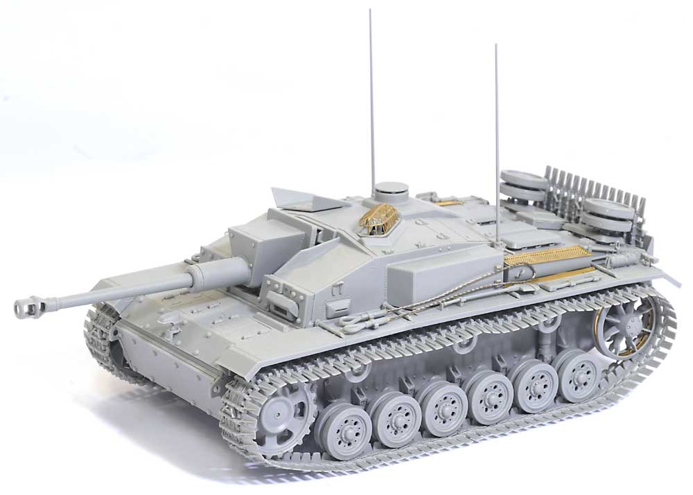 サイバーホビー[CH6644] 1/35 WW.II ドイツ軍 III号突撃砲F/8型 w/ヴィンターケッテ