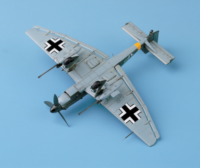 童友社[KITNo.72-STK-2500] 1/72 Ju 87G-1 スツーカ“対戦車攻撃機