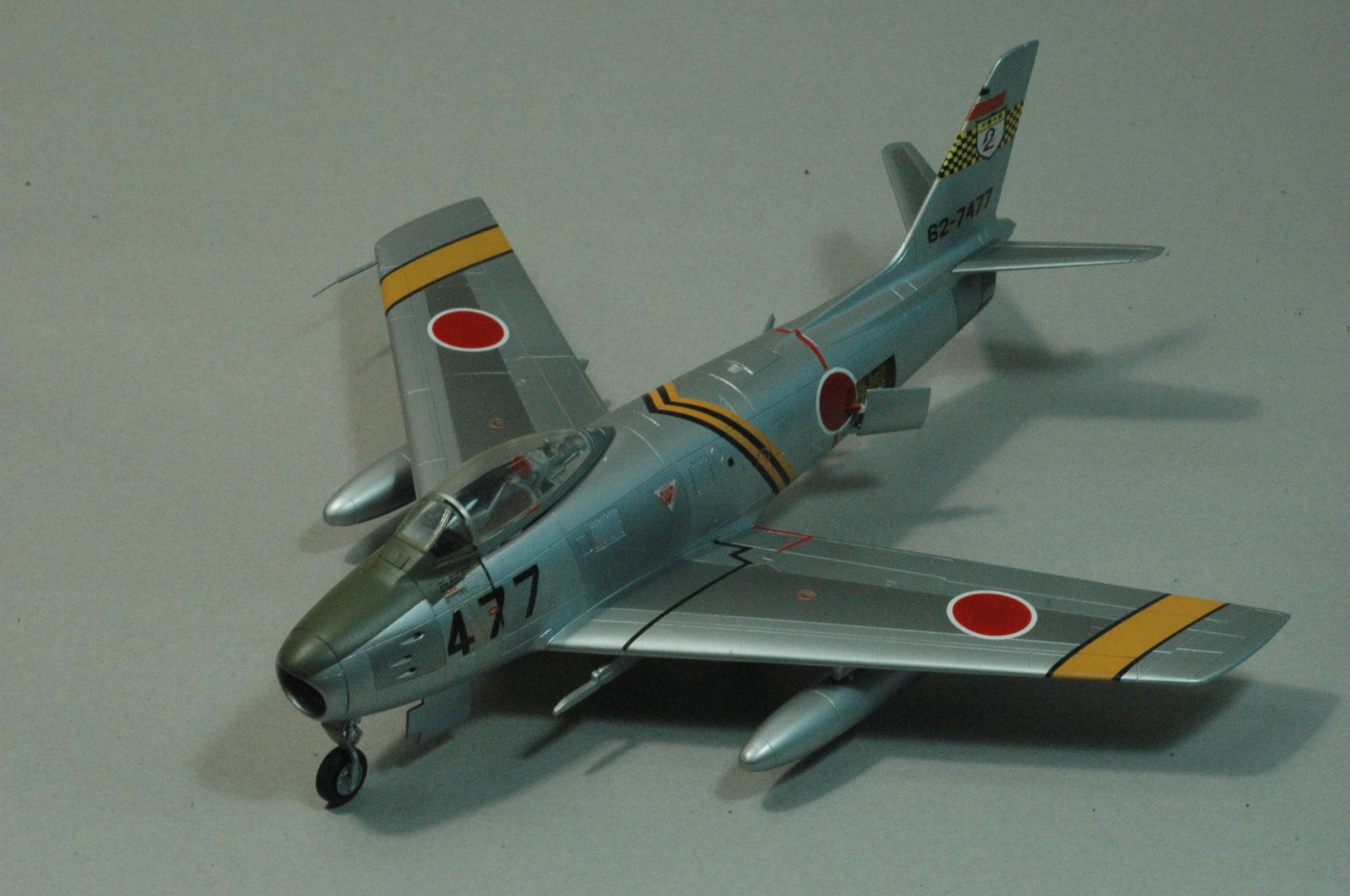 タミヤ 1/100 SCALE (ミニジェット) F-86F セイバー & ミグ-15 ...
