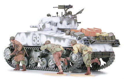 タミヤ[TAM35251]1/35 アメリカ M4A3 シャーマン 105mm榴弾砲搭載型